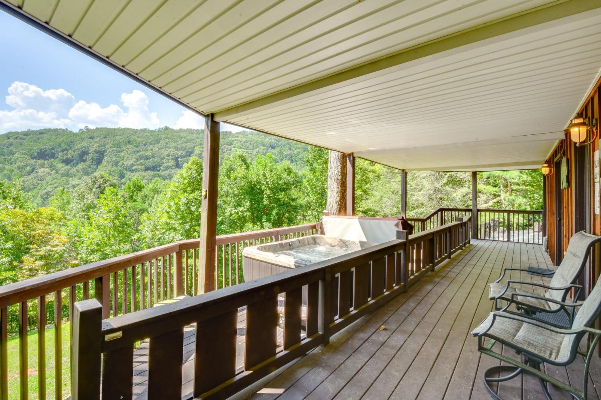 Mountain Cabin With Hot Tub And Fire Pit! Blairsville Eksteriør bilde