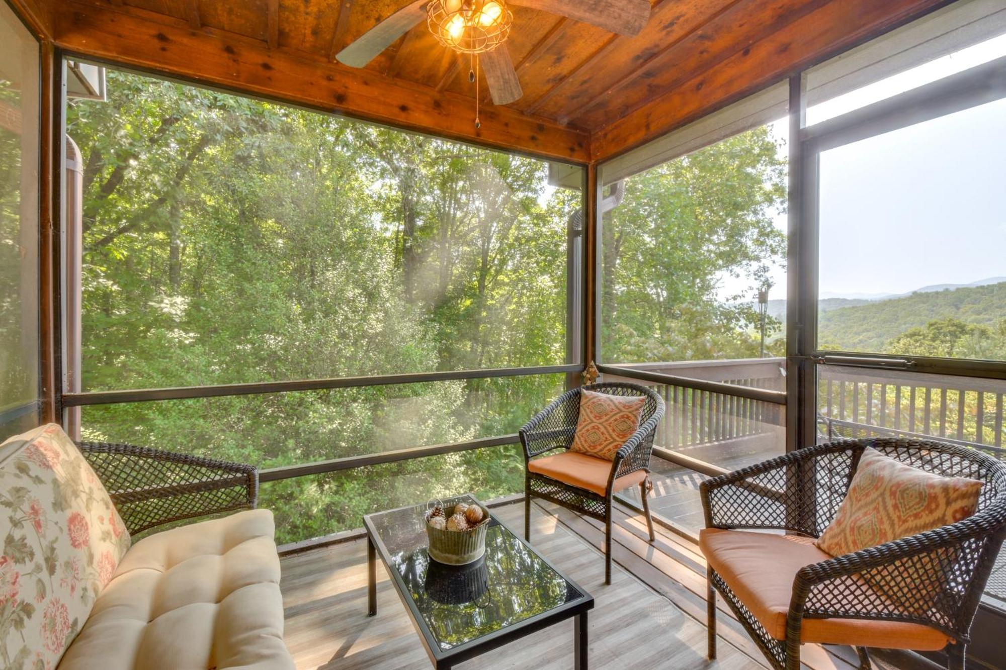 Mountain Cabin With Hot Tub And Fire Pit! Blairsville Eksteriør bilde